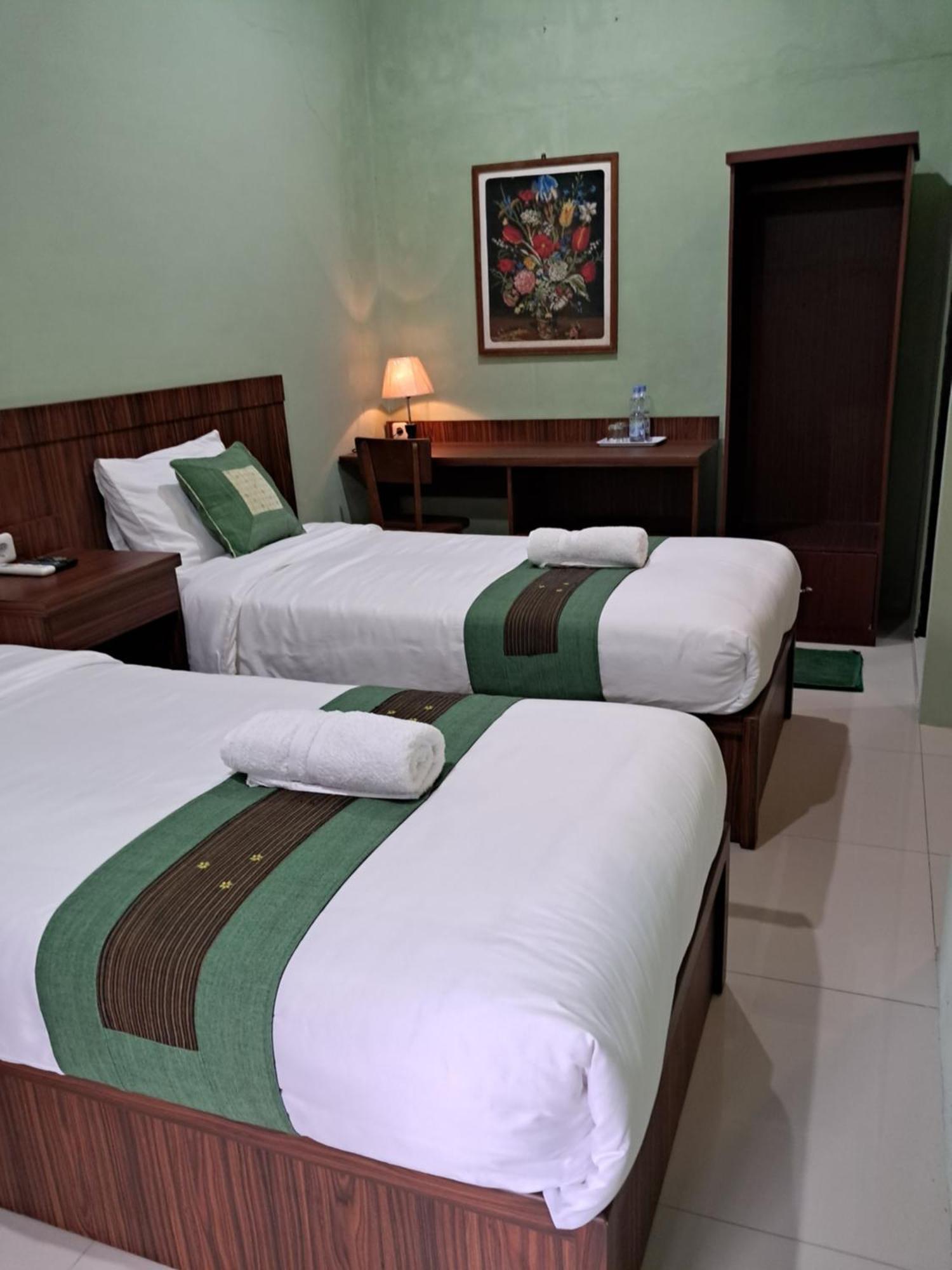 Griya Jene Homestay Syariah Ngabean Quarto foto